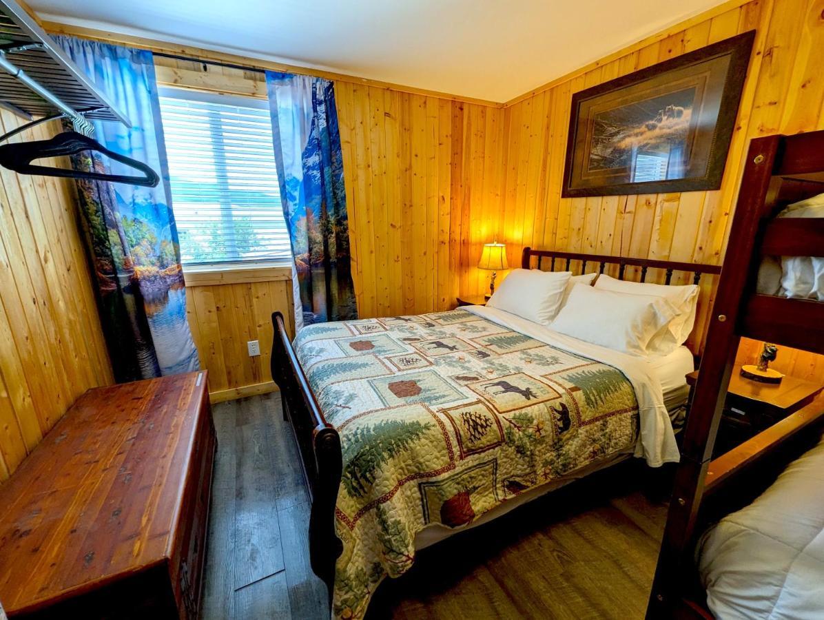 Yellowstone'S Treasure Cabins Gardiner Extérieur photo