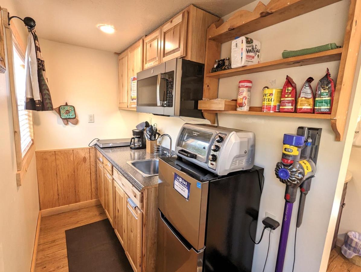 Yellowstone'S Treasure Cabins Gardiner Extérieur photo