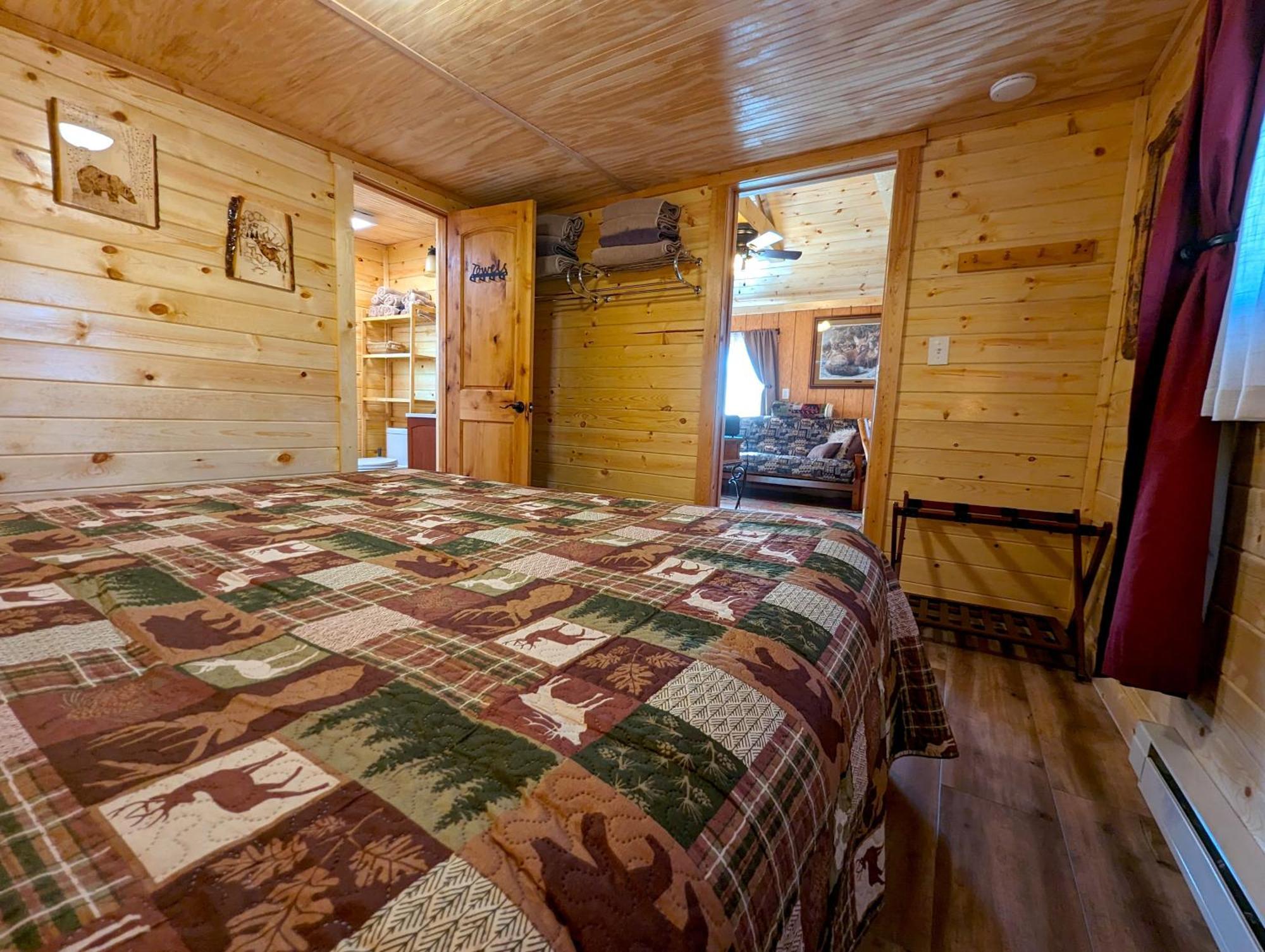 Yellowstone'S Treasure Cabins Gardiner Extérieur photo