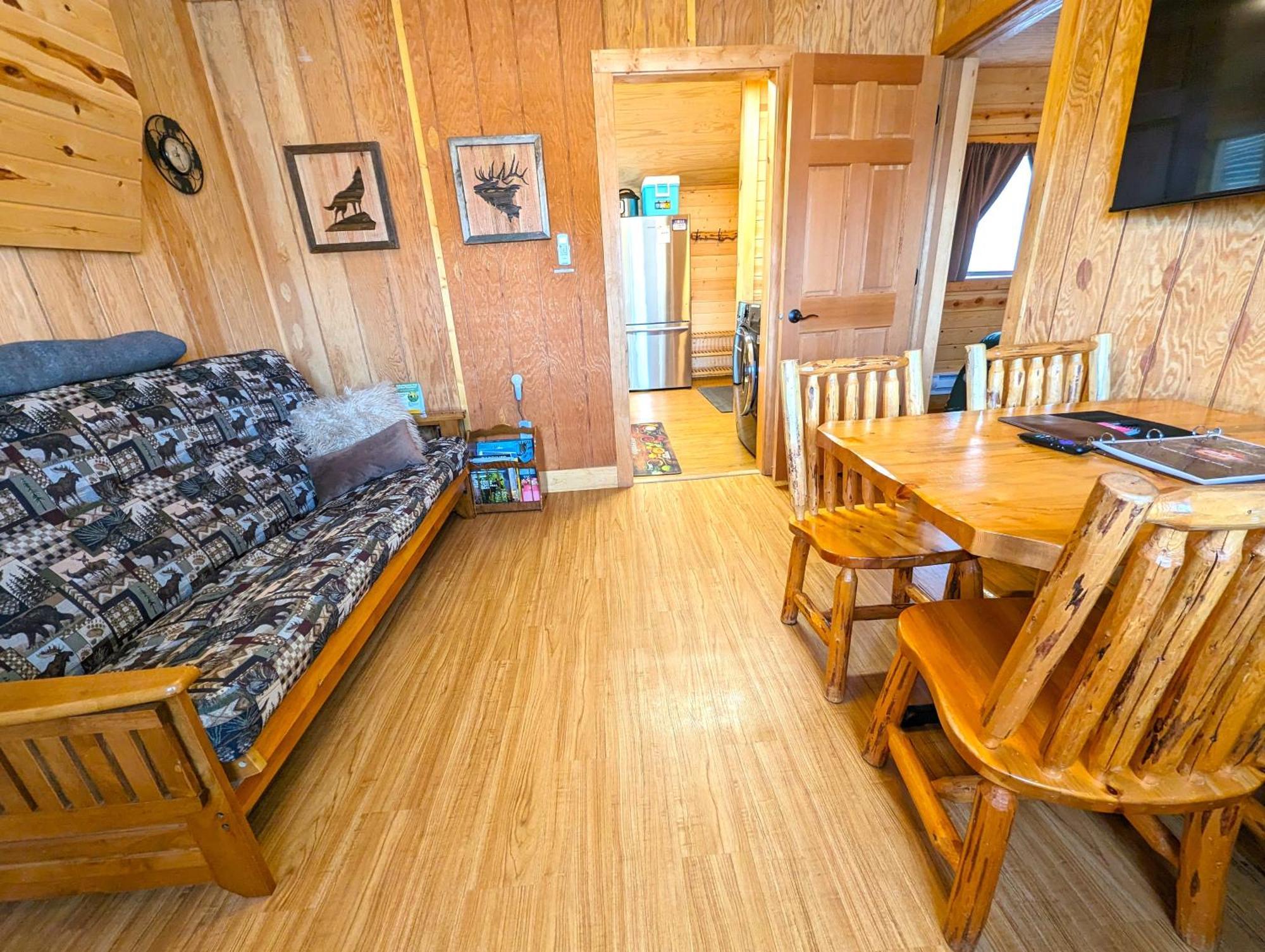 Yellowstone'S Treasure Cabins Gardiner Extérieur photo