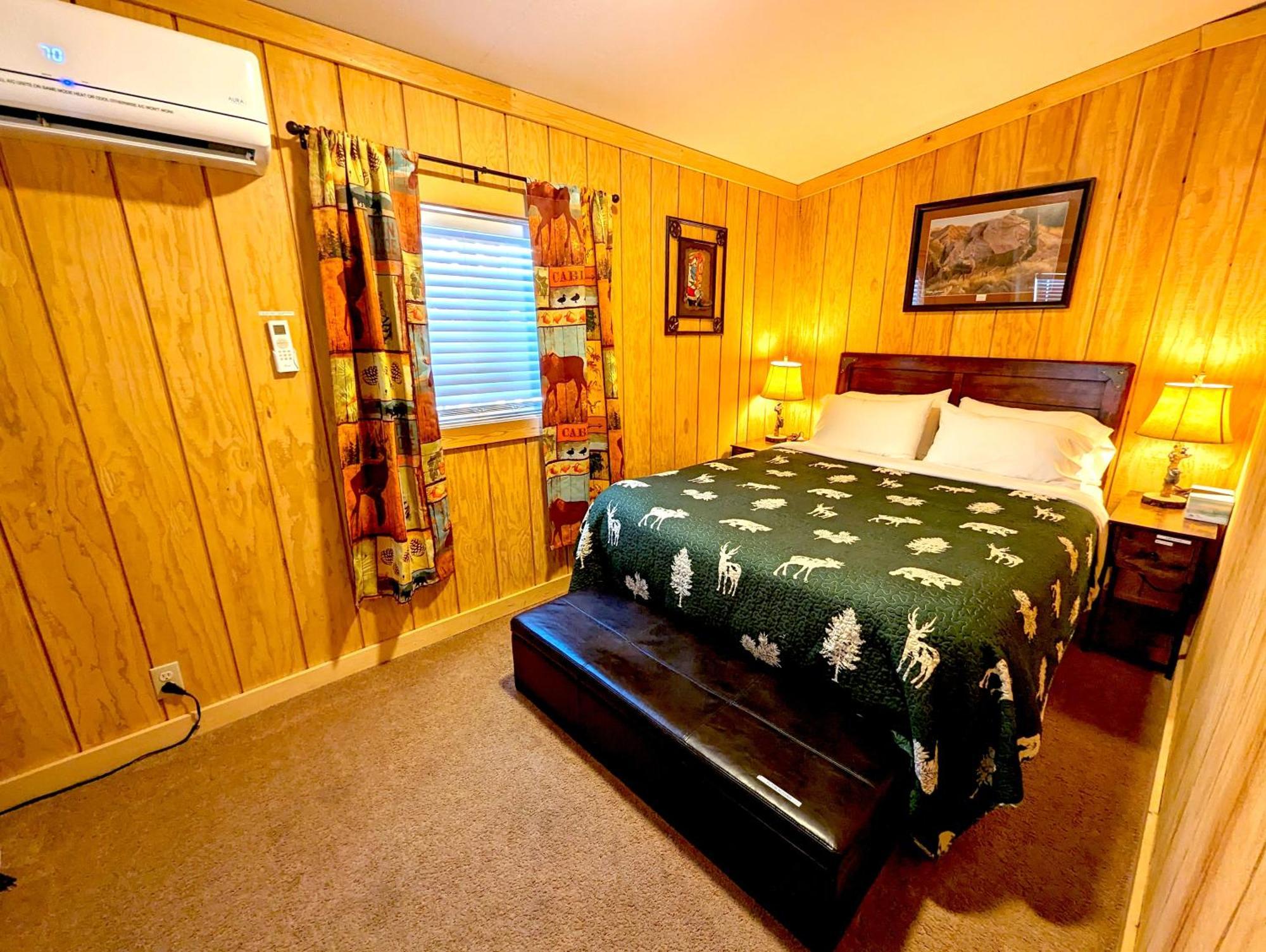 Yellowstone'S Treasure Cabins Gardiner Extérieur photo