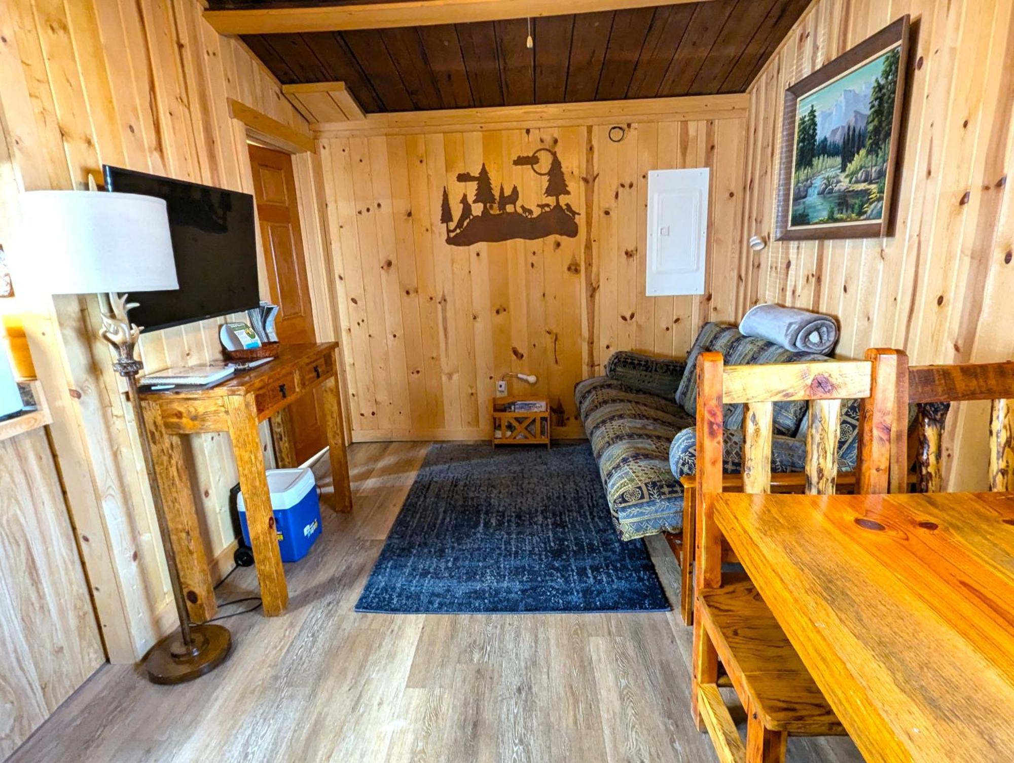 Yellowstone'S Treasure Cabins Gardiner Extérieur photo