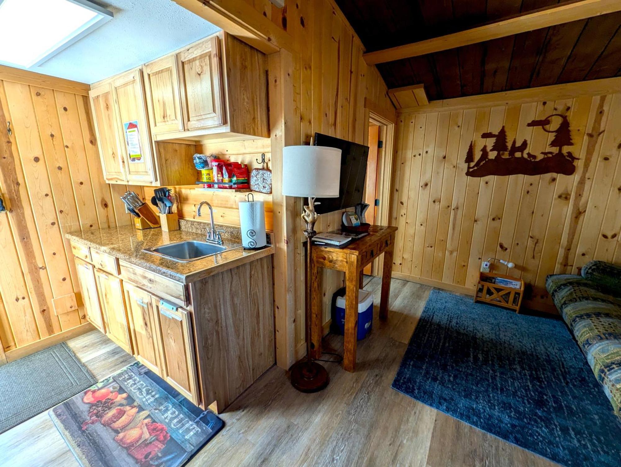 Yellowstone'S Treasure Cabins Gardiner Extérieur photo